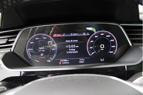 2021 Audi e-tron Premium