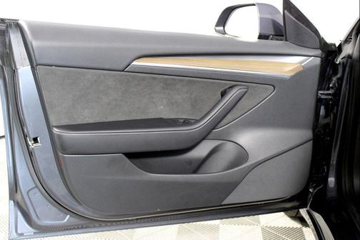 2022 Tesla Model 3 Standard Range