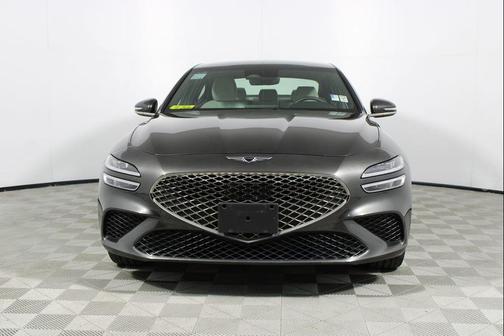 2025 Genesis G70 2.5T RWD