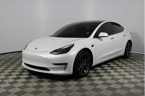 2022 Tesla Model 3 Standard Range