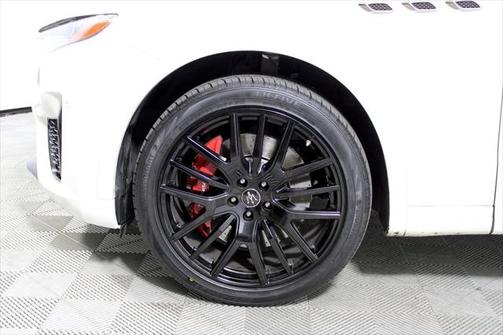 2022 Maserati Levante Modena