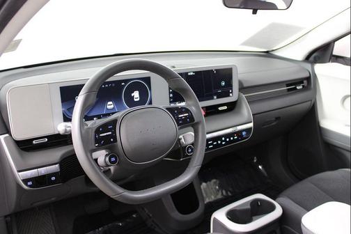 2024 Hyundai IONIQ 5 SE