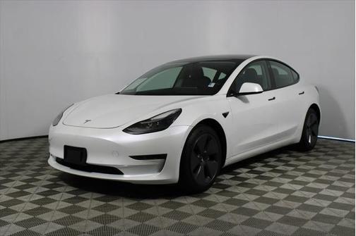 2022 Tesla Model 3 Standard Range