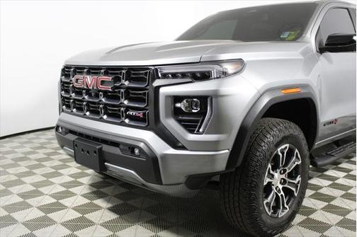 2023 GMC Canyon Base