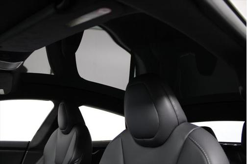 2020 Tesla Model S Long Range Plus