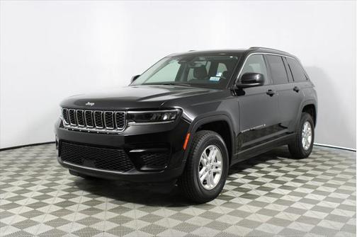 2022 Jeep Grand Cherokee Laredo