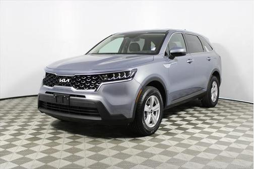 2023 Kia Sorento LX