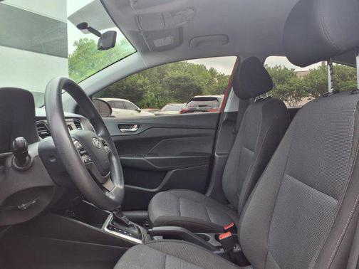 2021 Hyundai Accent SE