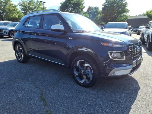Denim w/White Roof 2026 Hyundai VENUE SEL w/Two-Tone Roof