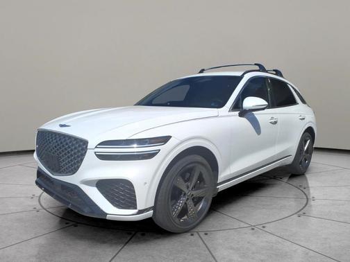 Uyuni White 2025 Genesis GV70 3.5T AWD Sport