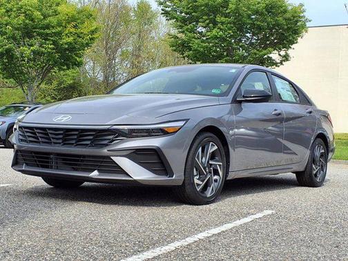 2025 Hyundai ELANTRA Sport