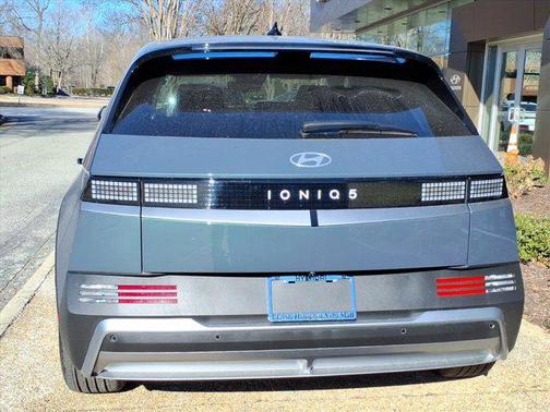 2026 Hyundai IONIQ 5 SE