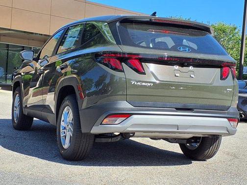 2025 Hyundai TUCSON SE