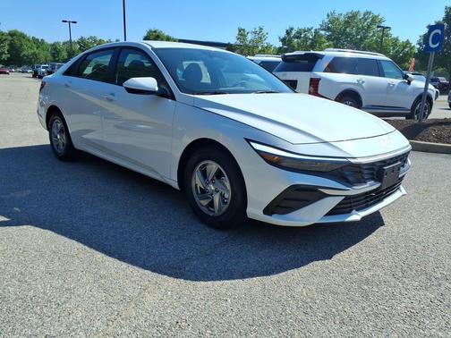 Serenity White Pearl 2026 Hyundai ELANTRA SE