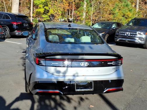 Aero Silver 2026 Hyundai SONATA SEL