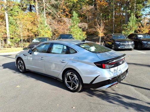 2026 Hyundai SONATA SEL