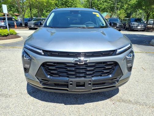 Sterling Gray Metallic 2025 Chevrolet Trax FWD ACTIV