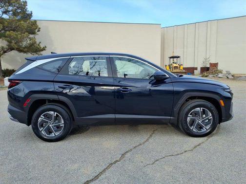 2026 Hyundai TUCSON Hybrid Blue SE