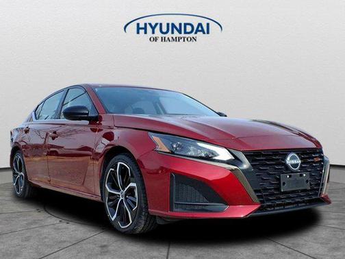 2023 Nissan Altima SR FWD