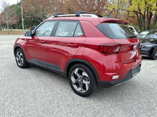 2023 Hyundai VENUE Limited