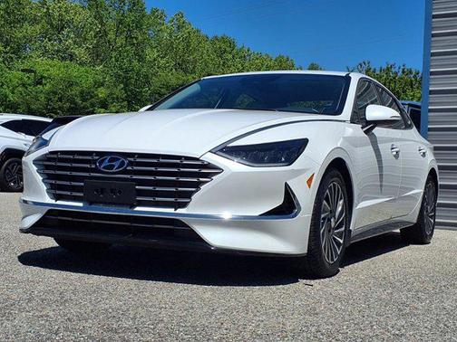 2022 Hyundai SONATA Hybrid SE