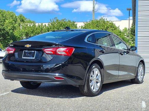 2021 Chevrolet Malibu FWD LT