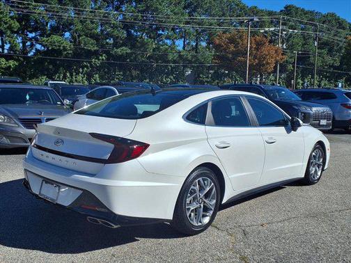 2022 Hyundai SONATA SEL