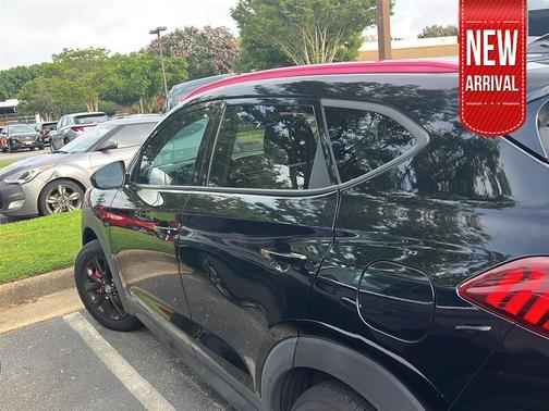 Black Noir Pearl 2020 Hyundai TUCSON Value
