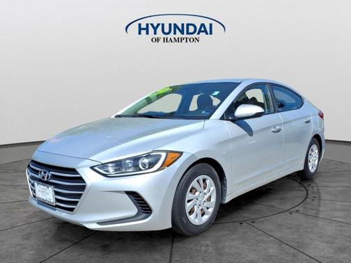 2018 Hyundai ELANTRA SE