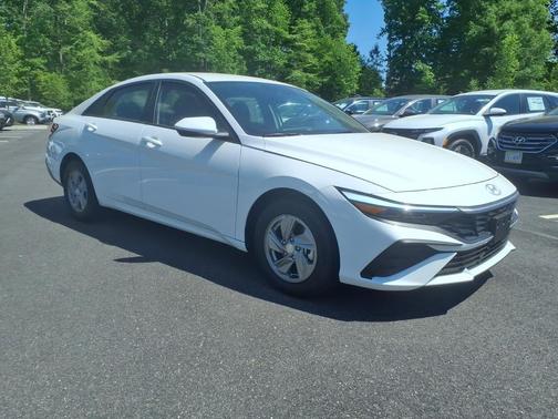 Serenity White 2026 Hyundai ELANTRA SE