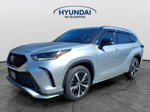 Celestial Silver Metallic 2021 Toyota Highlander XSE