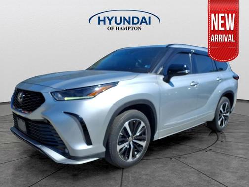 Celestial Silver Metallic 2021 Toyota Highlander XSE