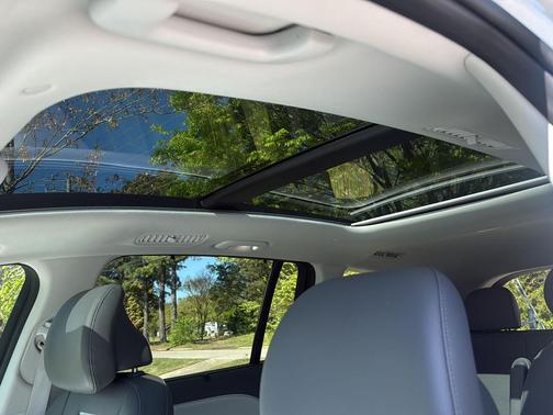 Snow White Pearl 2026 Hyundai IONIQ 9 Performance Limited