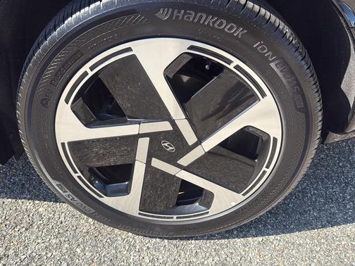 Snow White Pearl 2026 Hyundai IONIQ 9 Performance Limited