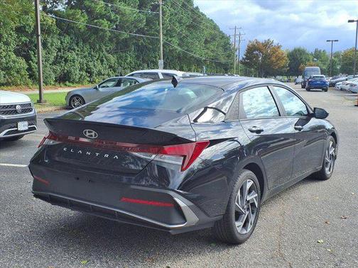 2025 Hyundai ELANTRA Sport
