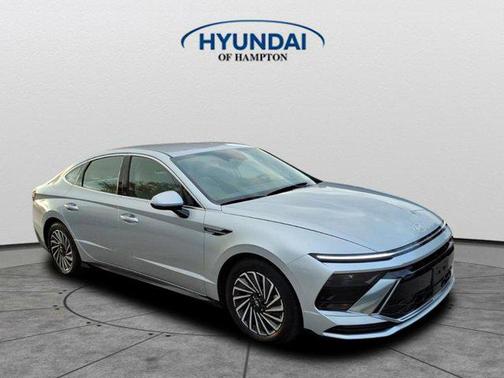 2024 Hyundai SONATA Hybrid SE