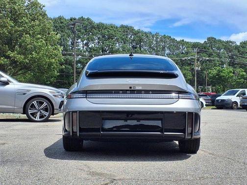 2025 Hyundai IONIQ 6 SE