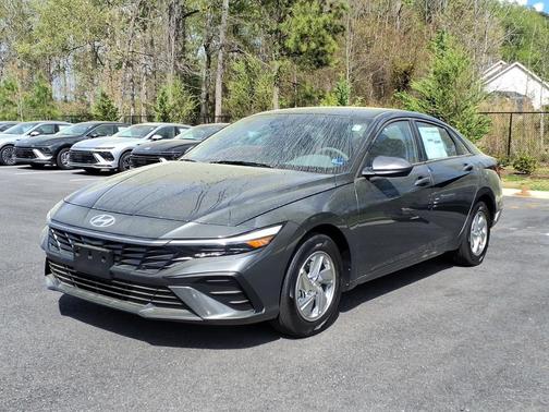Amazon Gray 2026 Hyundai ELANTRA SE