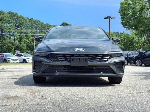2025 Hyundai ELANTRA Sport