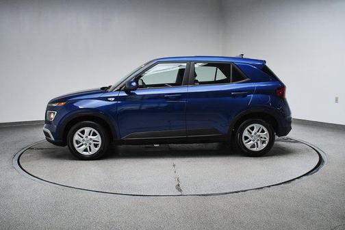 2021 Hyundai VENUE SE