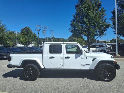 2024 Jeep Gladiator Nighthawk