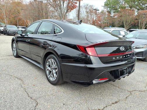 2022 Hyundai SONATA SEL