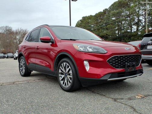 2020 Ford Escape Titanium