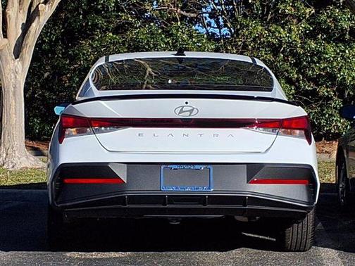 2025 Hyundai ELANTRA Sport
