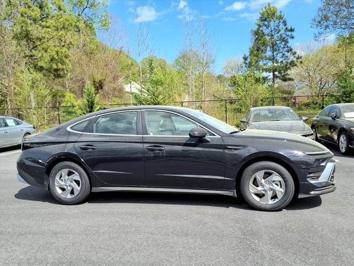 Carbon Blue 2026 Hyundai SONATA SE