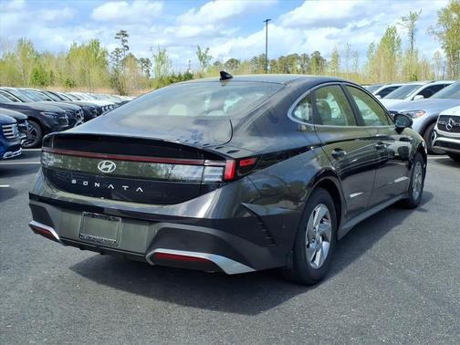 Carbon Blue 2026 Hyundai SONATA SE