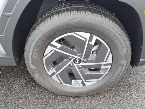 Shimmering Silver 2026 Hyundai TUCSON Hybrid Blue SE