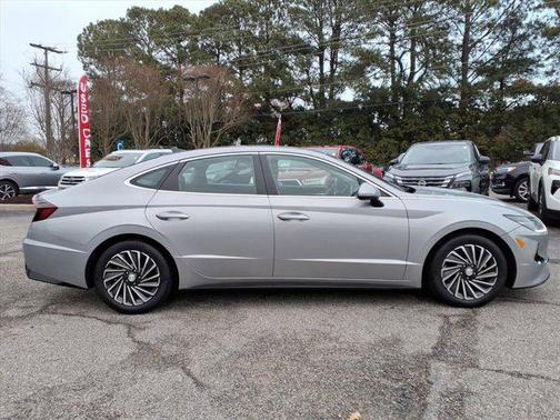 2023 Hyundai SONATA Hybrid SE
