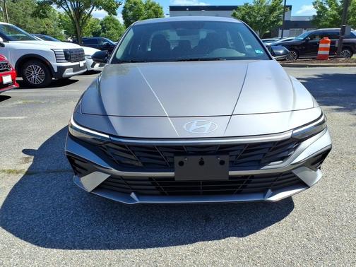 Fluid Metal 2026 Hyundai ELANTRA Sport