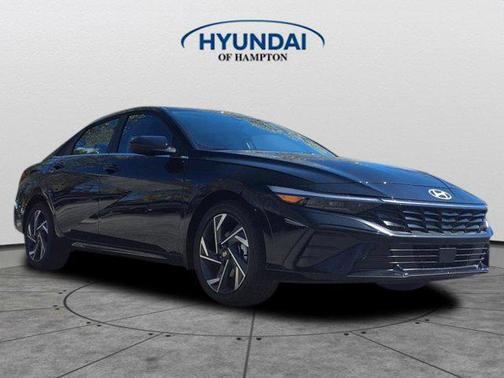2025 Hyundai ELANTRA SEL